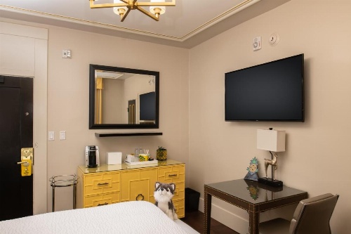 Staypineapple, An Elegant Hotel, Union Square image 35